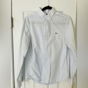 Men’s Vineyard Vines medium slim fit whale shirt. White with blue plaid.